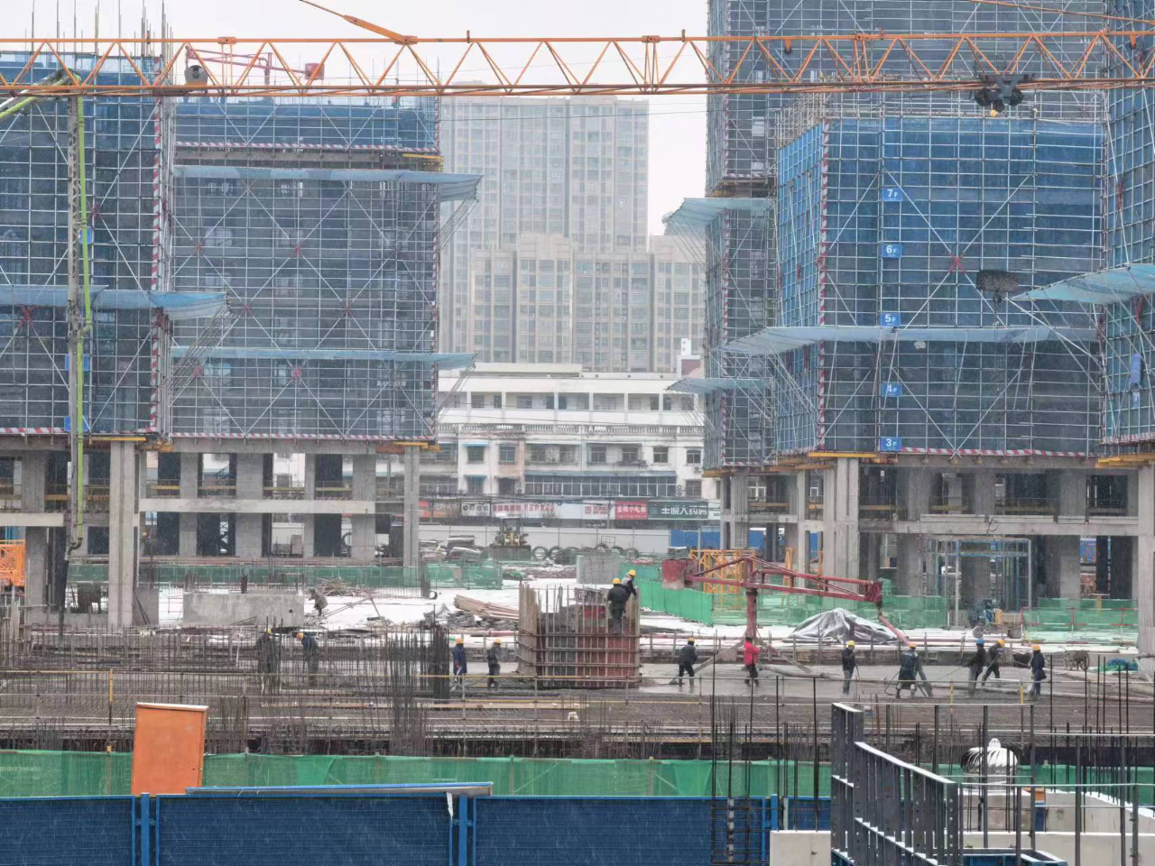 1703041335340700.jpg 坚守1.jpg