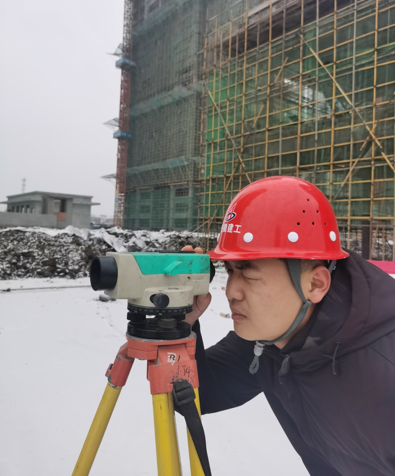 1703041524574319.jpg 坚守3.jpg