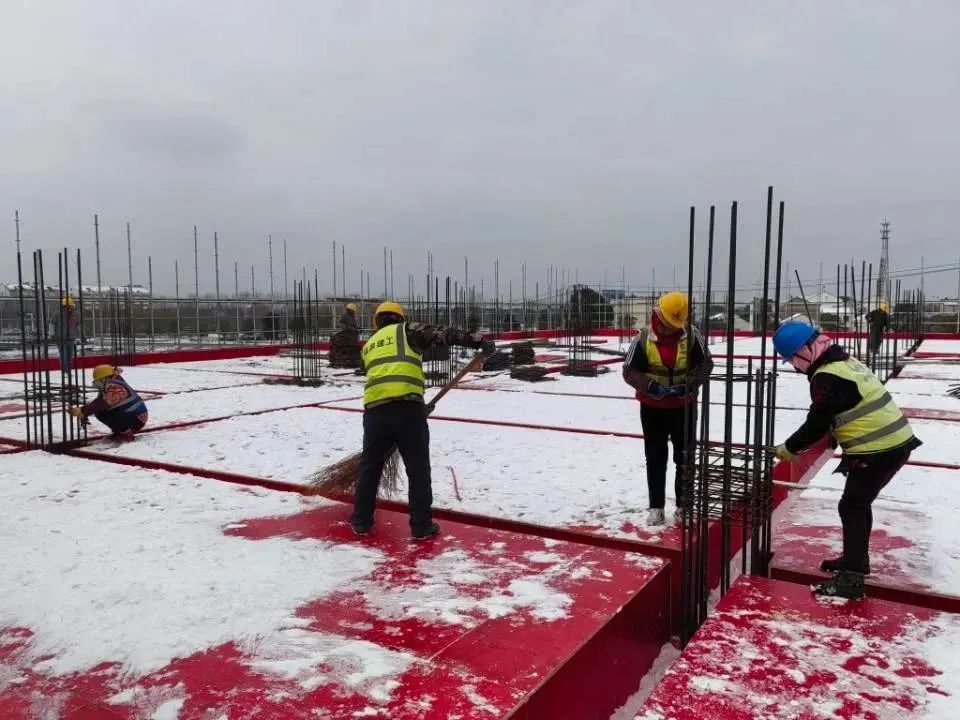 1703041614504922.jpg 坚守4.jpg