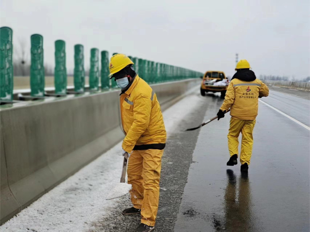 1703041912752070.jpg 坚守8.jpg