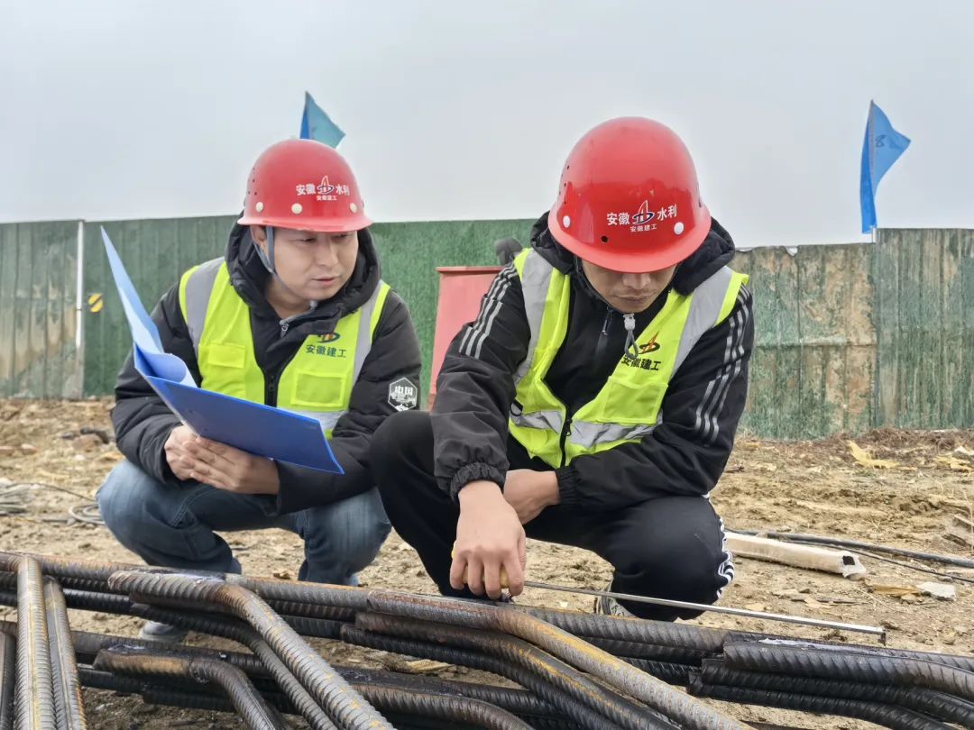 1704179582318977.jpg 2.jpg