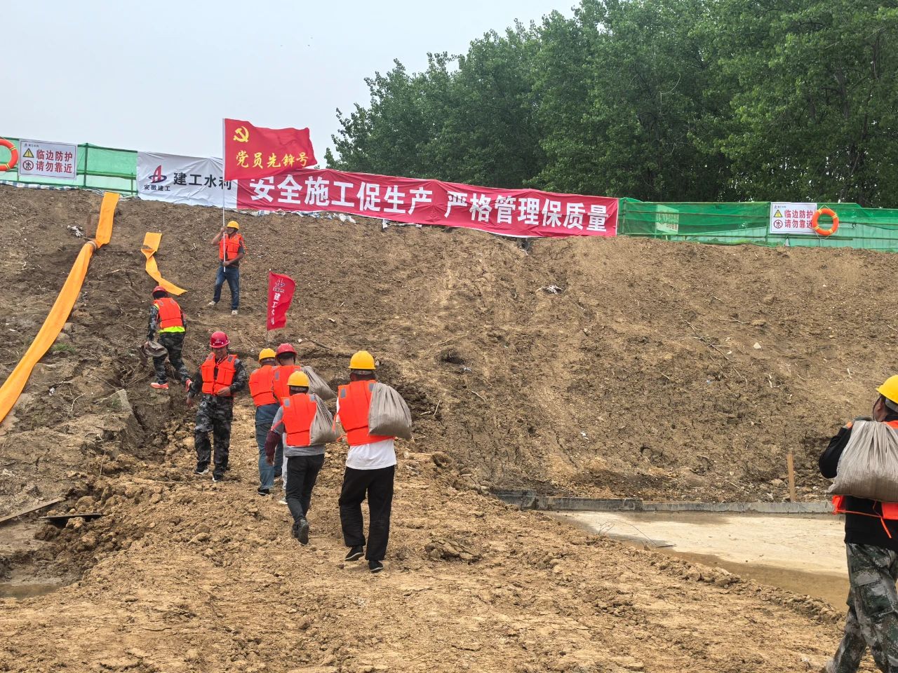 1751502512131414.jpg 44.jpg